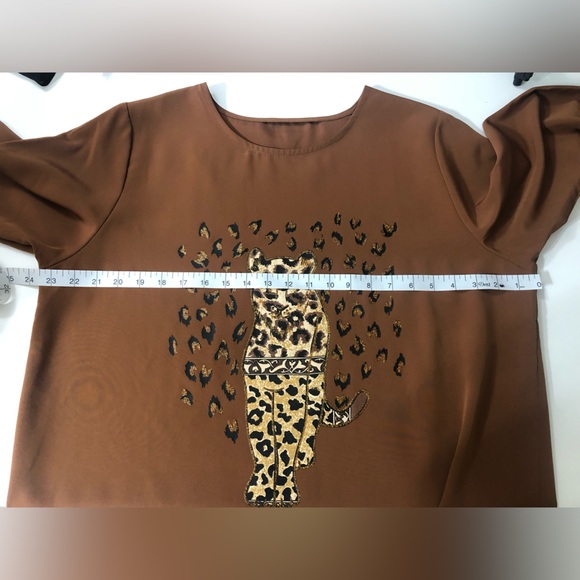 Blouse with Cheetah 🐆 Print - Picture 3 of 4